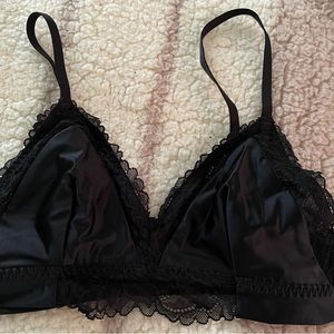 NWT Gilly Hicks Bralette XXSMALL